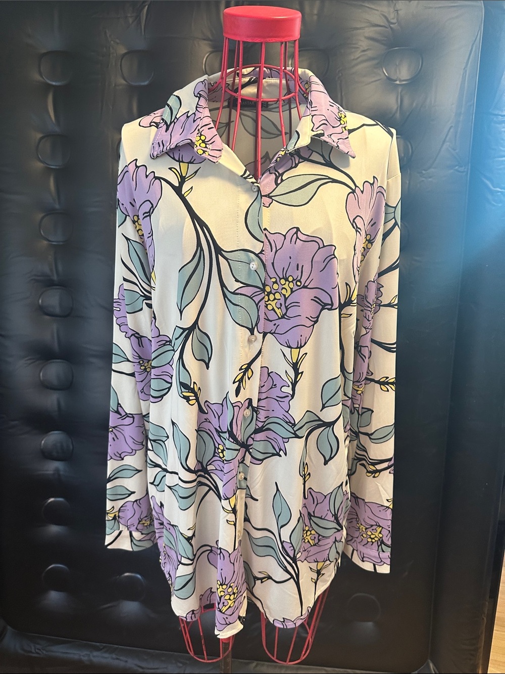 Button-Front Floral Blouse in Lavender and Cream